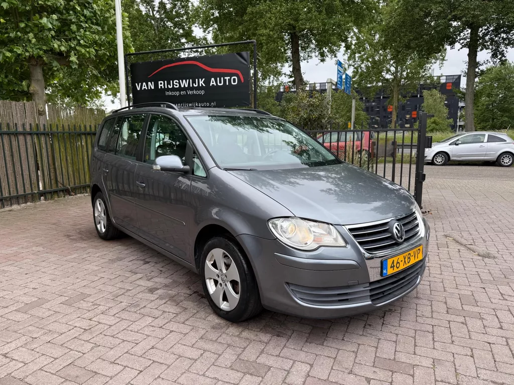 Volkswagen Touran 2.0 TDI Comfortline Nav Clima Org Km Dealer Ond