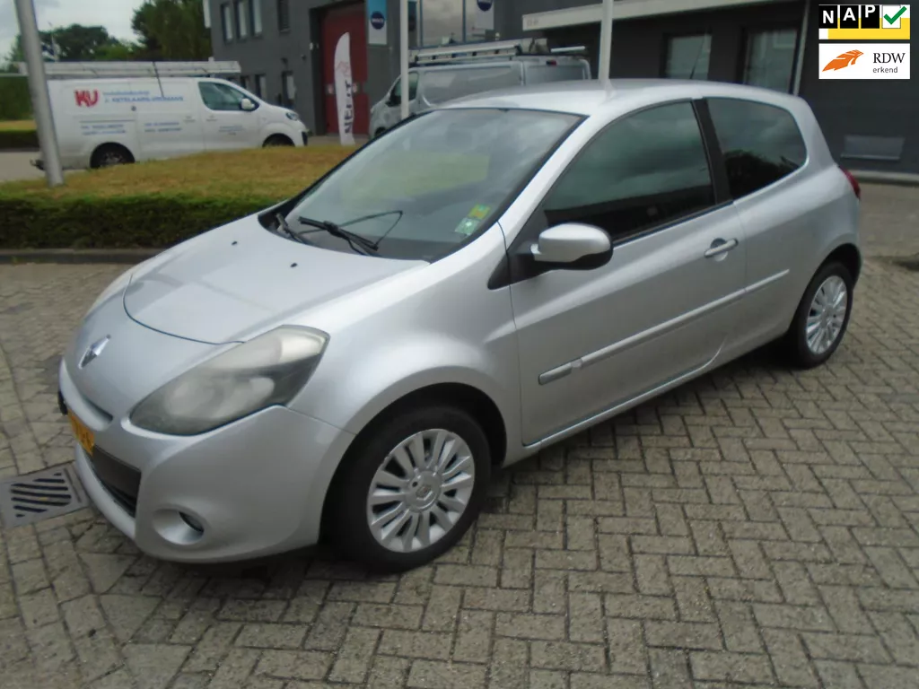 Renault Clio 1.2 Collection Nieuwe Apk