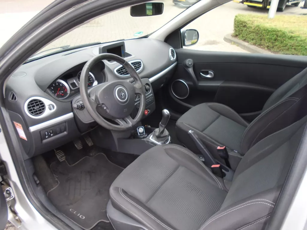 Renault Clio 1.2 Collection Nieuwe Apk Renault Clio 1.2 Collection Nieuwe Apk