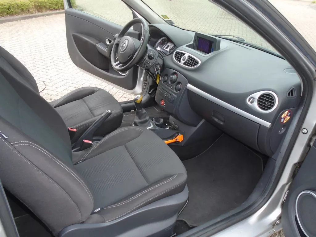 Renault Clio 1.2 Collection Nieuwe Apk Renault Clio 1.2 Collection Nieuwe Apk