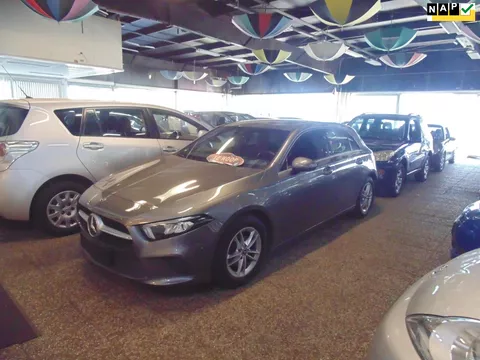 Mercedes-Benz A-klasse 180 Ambition Comfort MET NAVI LEER AIROC