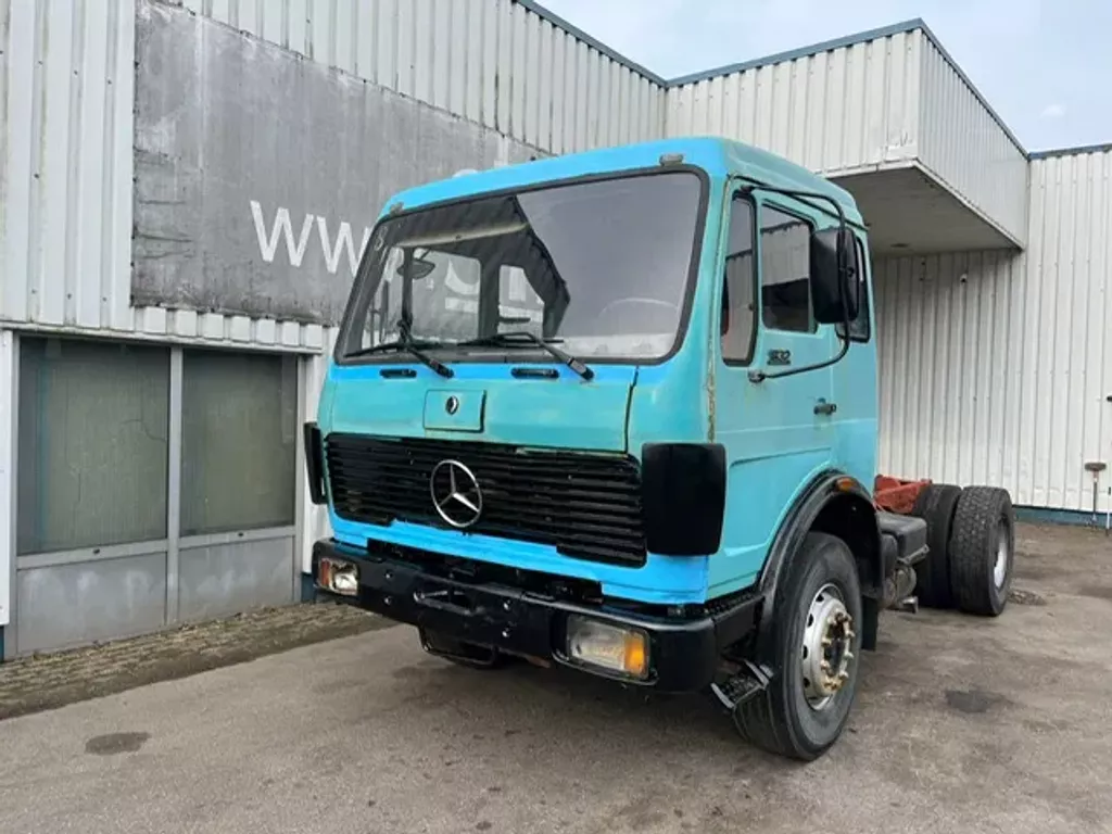 Mercedes-Benz 1632 , V10 , ZF Manual , Spring suspension