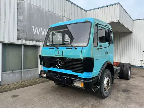 Mercedes-Benz 1632 , V10 , ZF Manual , Spring suspension