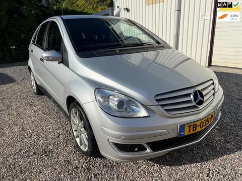 Mercedes-Benz B-klasse 170 AUTOMAAT.NAVI.TREKHAAK.NEW-APK!