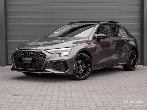 Audi A3 Sportback 40 TFSI E S-Line Pano S3 CarPlay Sfeer BTW 18&quot;