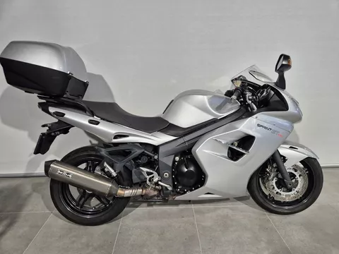 Triumph SPRINT ST ABS