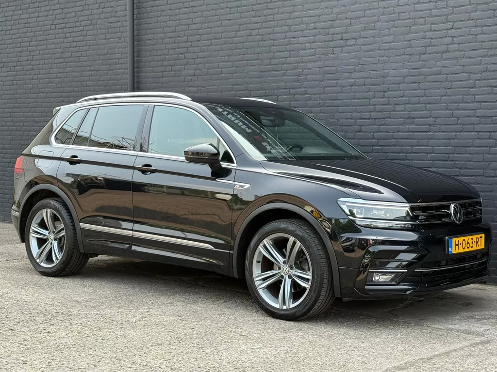 Volkswagen Tiguan 1.5 TSI ACT Highline R-Line NAVI | CARPLAY | AUTOMAAT | PDC | NWE APK