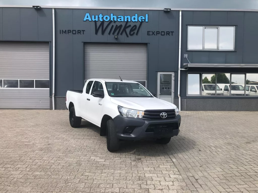Toyota HiLux 2.4 D-4D-F Xtra Cab 4X4 AIRCO NETTO PRICE