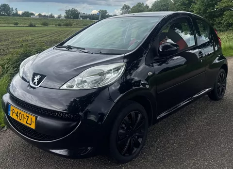 Peugeot 107 1.0-12V XR 2007 AIRCO NIEUWE APK
