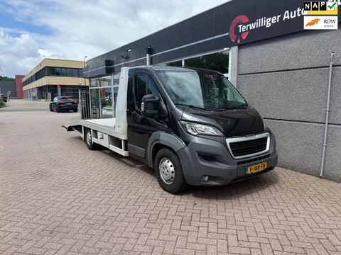 Peugeot Boxer Oprijwagen| 1e EIGENAAR | TIJHOF OPBOUW | NAP | LED | 1400 kg Laadvermogen