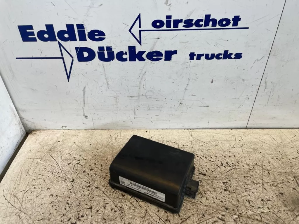 Renault 7422208484 AFSTANDSRADAR