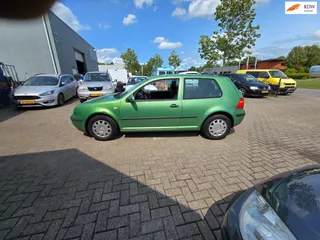 Volkswagen Golf 1.6 Trendline