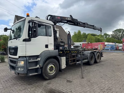 MAN TGS 28.360 6X4 EURO 4 HIAB 122 HIDUO
