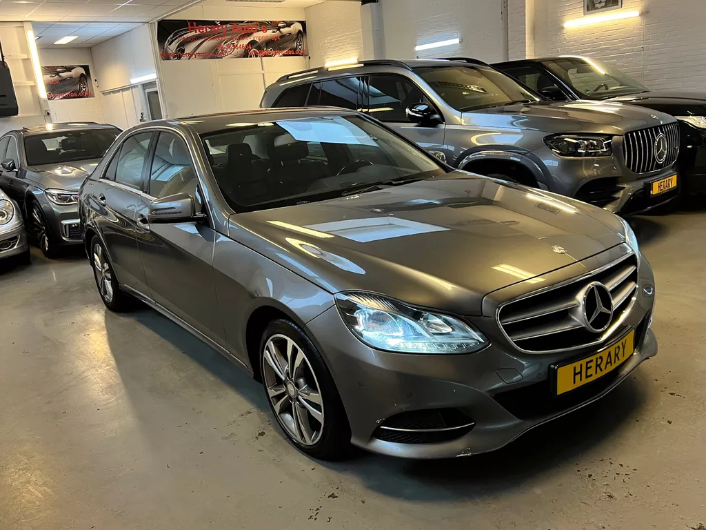 Mercedes-Benz E-klasse E200 Avantgarde Leder BJ-16 EURO-6