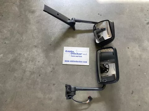 DAF 1704605 VOLVO 20708303 / 21326526 SPIEGELARM RECHTS COMPLEET (ALS NIEUW)