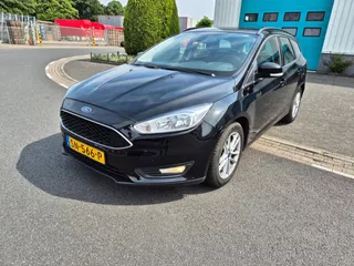 Ford Focus Wagon 1.0 Lease Edition Clima Nap Apk 05-26