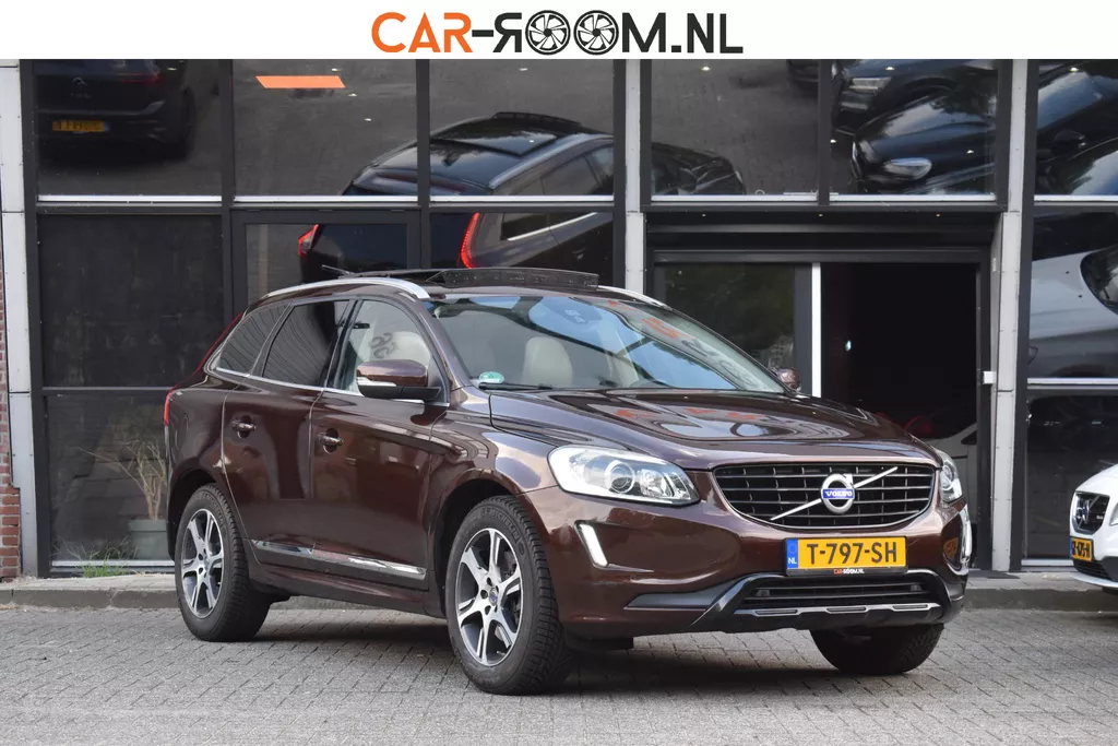 Volvo XC60 3.0 T6 R-Design AWD Pano Leder Keyless Elekstoelen