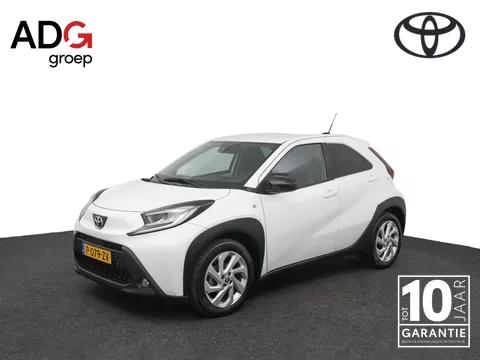 Toyota Aygo X 1.0 VVT-i S-CVT first | Automaat | Climate control | Lichtmetalen velgen | Privacy glass |