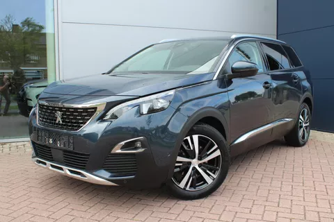Peugeot 5008 1.2 PureTech 130pk Allure 7-zits Airco Navi Carplay 57.824km