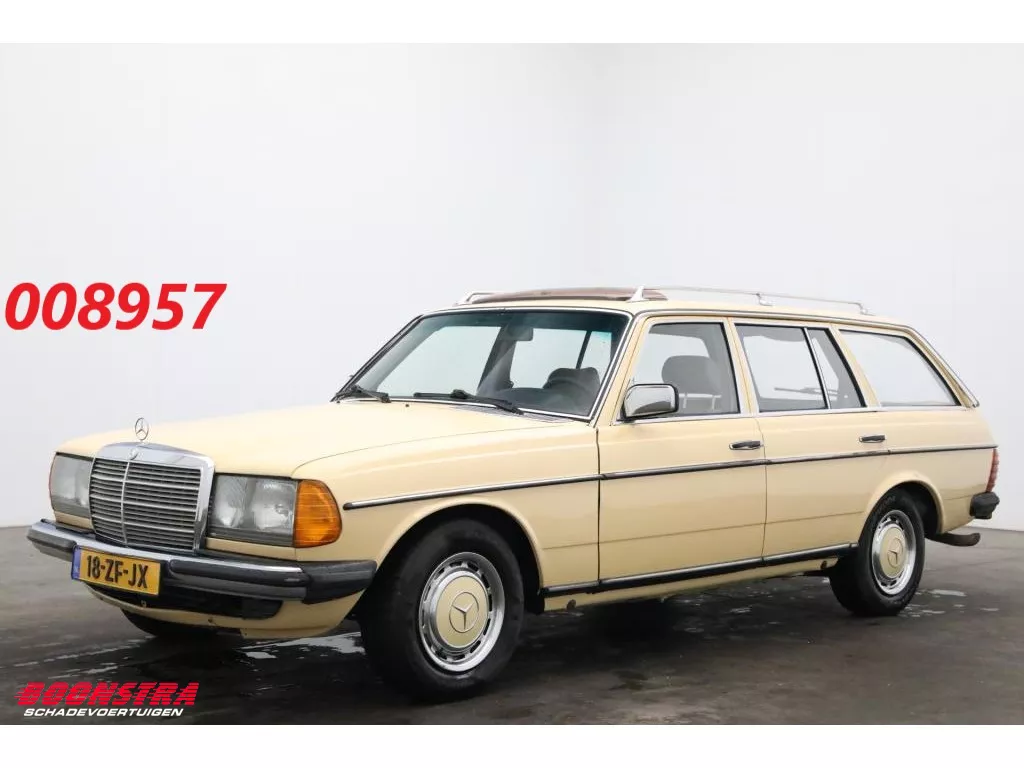 Mercedes-Benz 300 TD Combi Aut. W123 Radio AHK + extra wielset!