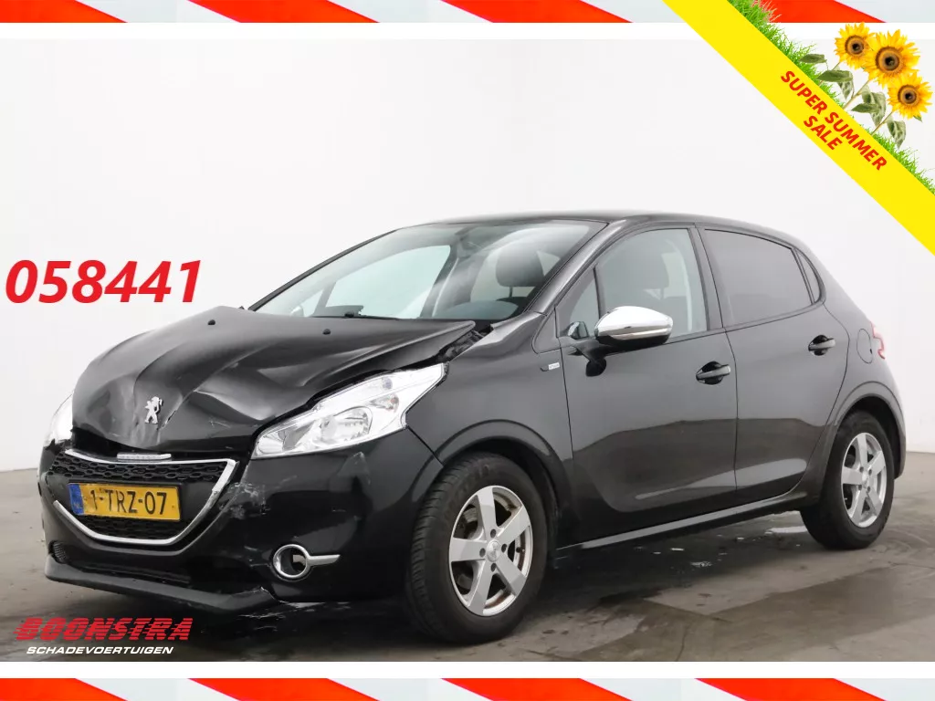 Peugeot 208 1.2 VTi Style Navi Airco Cruise PDC 117.066 km!