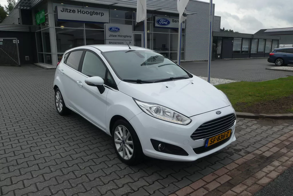 Ford Fiesta 1.0 EcoBoost Titanium CRUISE, CLIMA, TREKHAAK (900KG), NAVI, PDC, BLUETOOTH AUDIO, 82.274KM