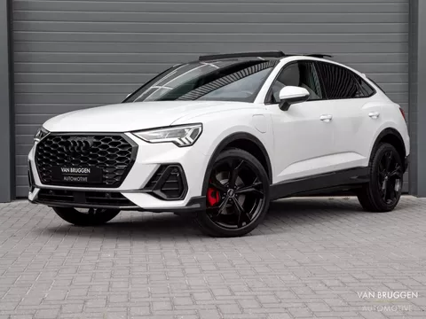 Audi Q3 Sportback 45 TFSI e S-Line Pano Keyless Camera ACC BTW Dodehoek 20&quot;