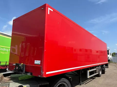 DRACO 2 asser gestuurde box/Laadlift/Accu pakkket/Strakke NL oplegger/ APK