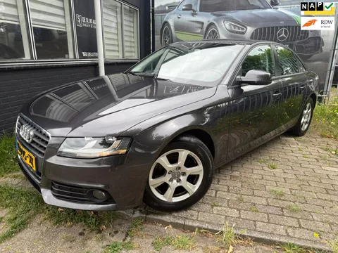 Audi A4 Limousine 1.8 TFSI Schade