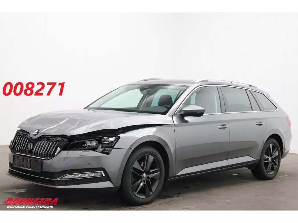 &Scaron;koda Superb Combi 2.0 TDI 200 PK DSG 4X4 LED ACC Memory Virtual SHZ
