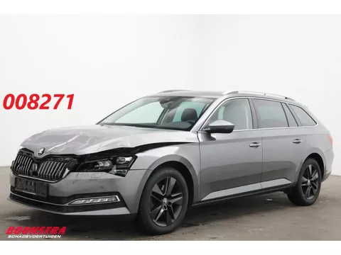 &Scaron;koda Superb Combi 2.0 TDI 200 PK DSG 4X4 LED ACC Memory Virtual SHZ
