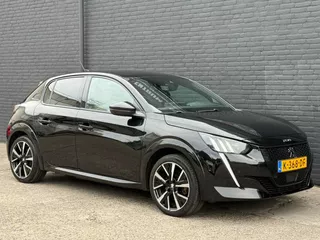 Peugeot E-208 EV GT 350 50 kWh 1STE EIGENAAR | DIGITAL DASH | CAMERA | PANO | CARPLA | KEYLESS | PDC | BTW