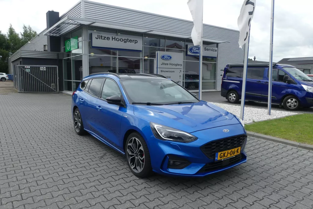 Ford Focus Wagon 1.0 EcoBoost ST Line ADAPTIEVE CRUISE, CLIMA, NAVI, HUD, WINTER PACK, B&amp;O, AFNEEMBARE TREKHAAK, PARK PACK, CAMERA, 62.180KM