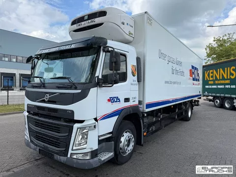 Volvo FM 330 Steel/Air - German Truck - Thermo King T1200-R - Lift T06679
