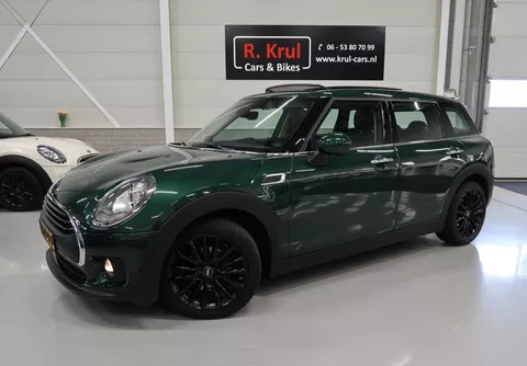 Mini Mini Clubman 1.5 One Automaat Panoramadak Harman/Kardon Navigatie App connect Airco-ecc Stoelverwarming British Racing Green Dealer onderhouden Cruise control