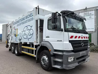 Mercedes-Benz Axor 2529 6 x 2 , euro 5 manual weighing system, 70 % tyres,