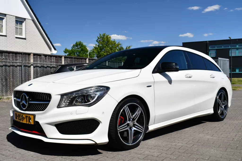 Mercedes-Benz CLA 250 4MATIC AMG Shooting Brake Pano|Memory