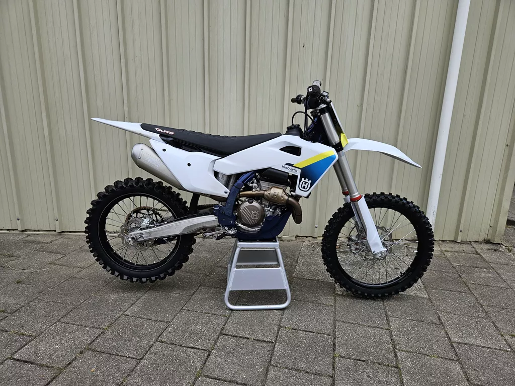 Husqvarna FC250