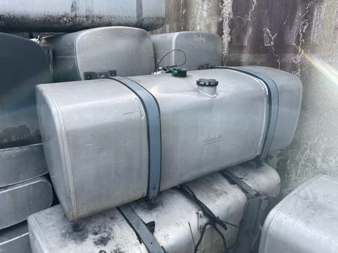DAF 1681826 BRANDSTOFTANK 620 LTR 168X67.5X62.5 CM