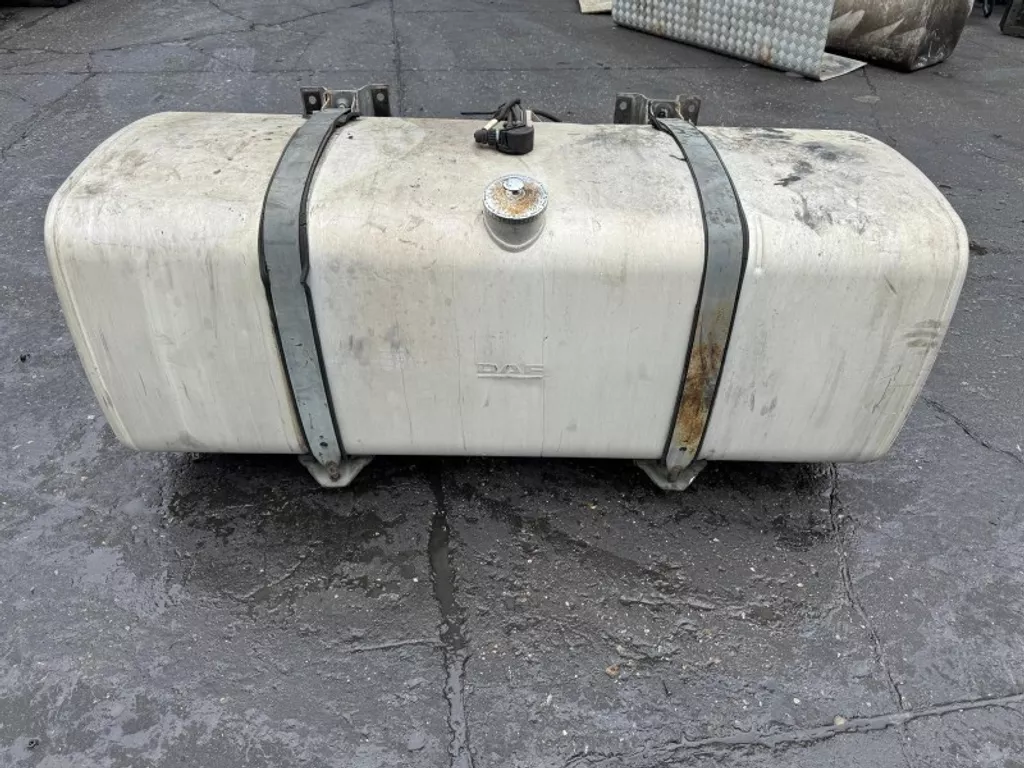DAF 1681826 BRANDSTOFTANK 620 LTR 168X67.5X62.5 CM