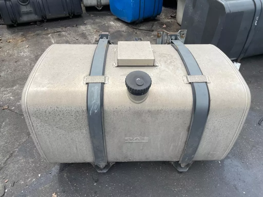 DAF 1681824 BRANDSTOFTANK 430 LTR