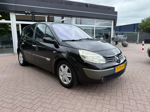 Renault Scénic 2.0-16V Dynamique Luxe | AUTOMAAT | NIEUWE APK | TREKHAAK | Renault Scénic 2.0-16V Dynamique Luxe | AUTOMAAT | NIEUWE APK | TREKHAAK |