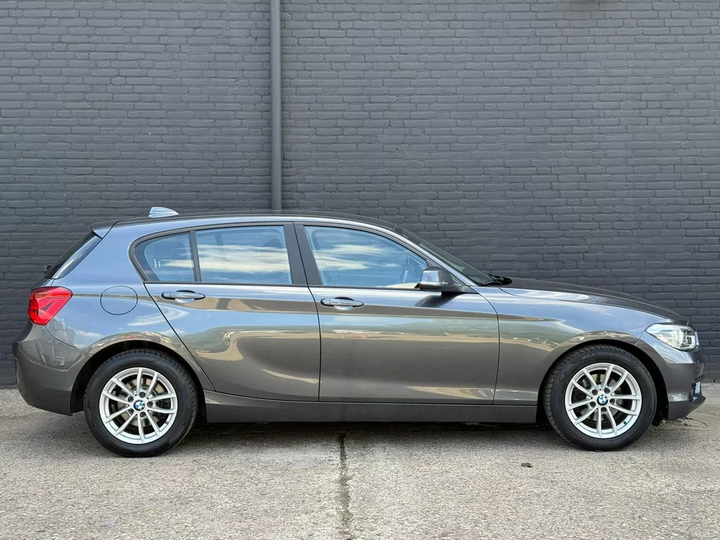BMW 1-serie 118i Corporate Lease Executive NAVI | PDC | AIRCO | CRUISE | NWE APK BMW 1-serie 118i Corporate Lease Executive NAVI | PDC | AIRCO | CRUISE | NWE APK