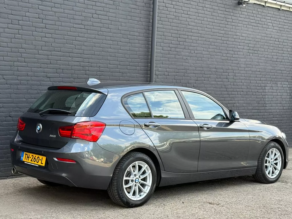 BMW 1-serie 118i Corporate Lease Executive NAVI | PDC | AIRCO | CRUISE | NWE APK BMW 1-serie 118i Corporate Lease Executive NAVI | PDC | AIRCO | CRUISE | NWE APK