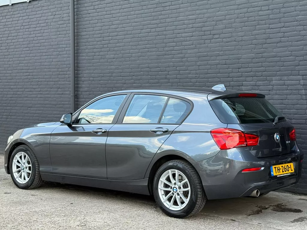 BMW 1-serie 118i Corporate Lease Executive NAVI | PDC | AIRCO | CRUISE | NWE APK BMW 1-serie 118i Corporate Lease Executive NAVI | PDC | AIRCO | CRUISE | NWE APK