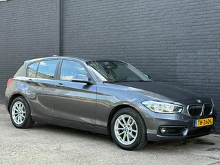 BMW 1-serie 118i Corporate Lease Executive NAVI | PDC | AIRCO | CRUISE | NWE APK