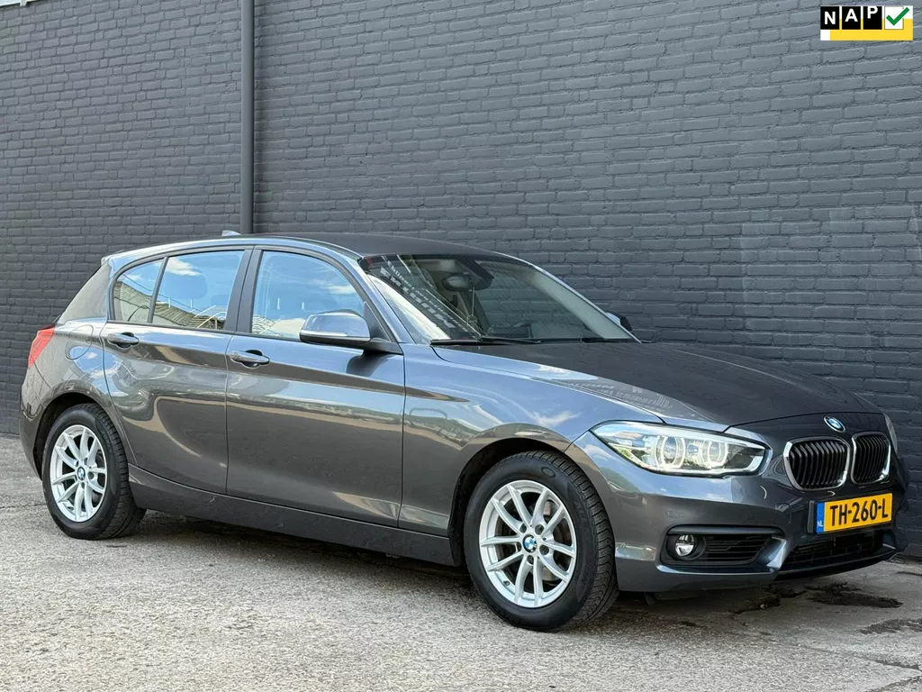 BMW 1-serie 118i Corporate Lease Executive NAVI | PDC | AIRCO | CRUISE | NWE APK
