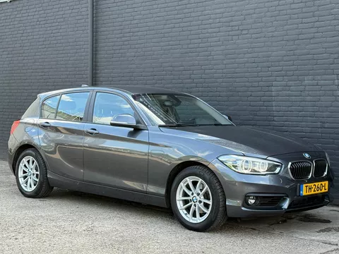 BMW 1-serie 118i Corporate Lease Executive NAVI | PDC | AIRCO | CRUISE | NWE APK