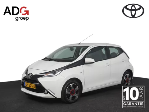Toyota Aygo 1.0 VVT-i x-play | Airco | Bluetooth | Lichtmetalen velgen |