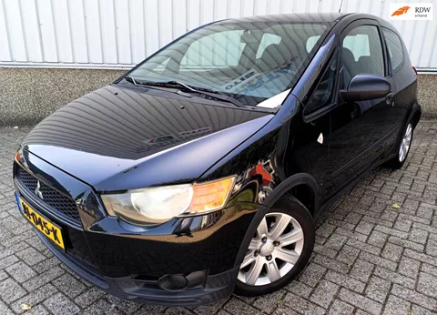 Mitsubishi Colt 1.1 Inbusiness * APK tot 02-04-2027